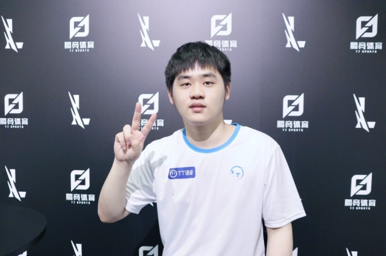 在与尼克斯